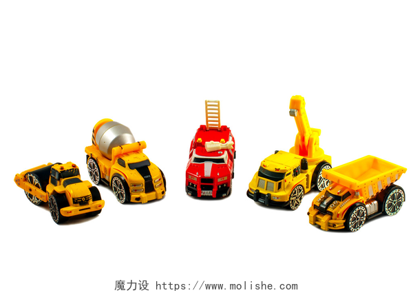 在白色背景上的小型玩具车小玩具汽车